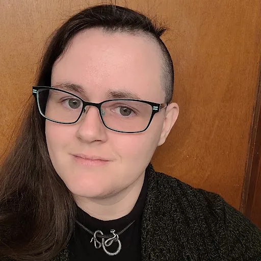 Iris Tucker (LilUphir)