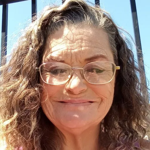 F. Dannielle Mennom (Dannielle)