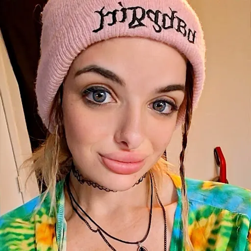 Anneliese Rose Heggli (Minx Stole)