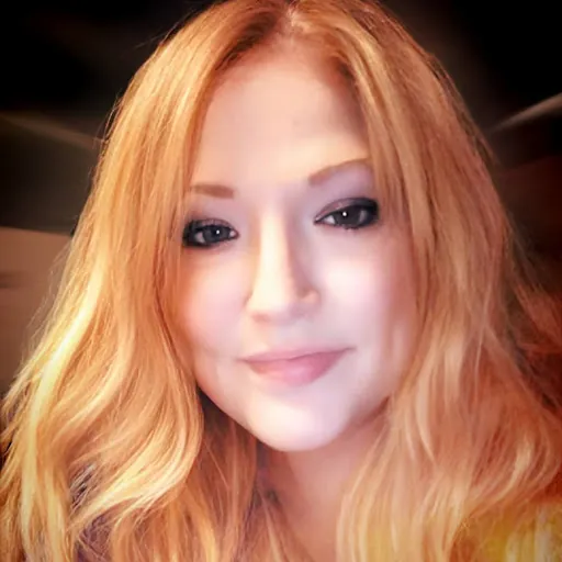 Luna Melissa Queen bee