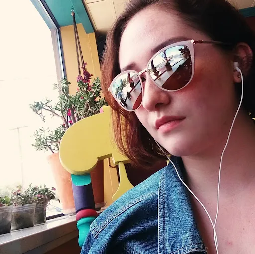 Alexa Welch (愛麗莎)