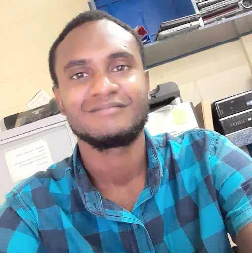 Christopher Chollaii