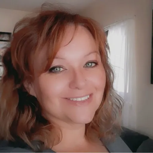 Caroline Santistevan