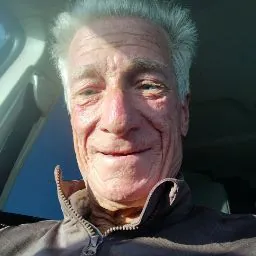 Kenneth-Raymond: Cox