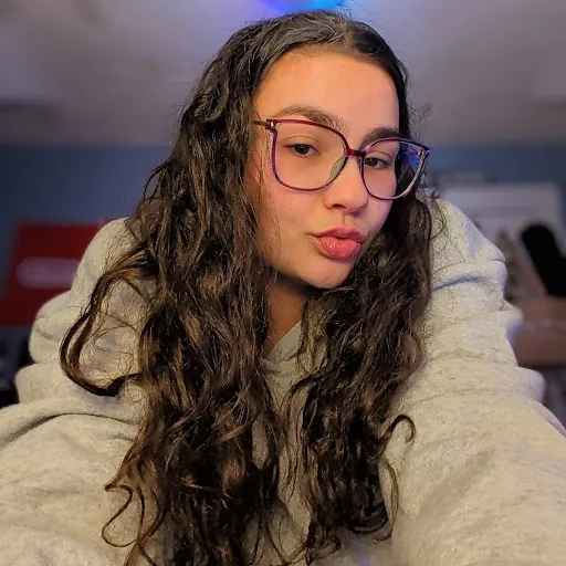 Ashleigh Russell (Rose)