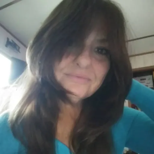 Dayna “AZsunkissed” Paul