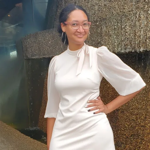 Victoria Holloman (Tori)