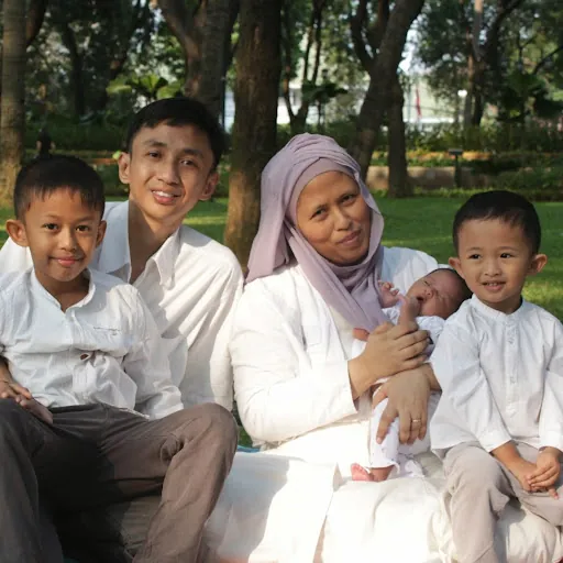 Lirikan Mata Dewa (LMD)