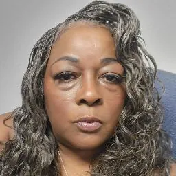 Robin Wright (aka Lynmine Poetry)