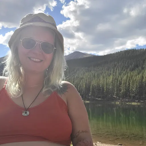 Erika “eyeoftheelly”